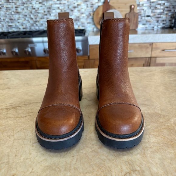 Sorel Shoes - Sorel Now Leather Chelsea Ankle Boot